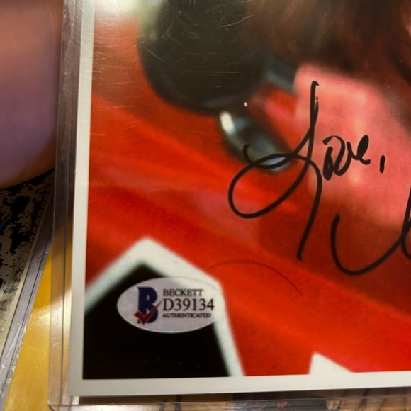 Catherine Batch signed (reprint) ✍🏼 - Picture 2 of 3